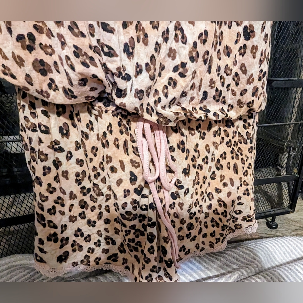 Cosmopolitan Size Small All In One Leopard Print Nighty - Picture 5 of 10